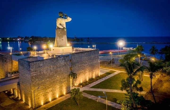 Monumento a Fray Antonio de Montesino